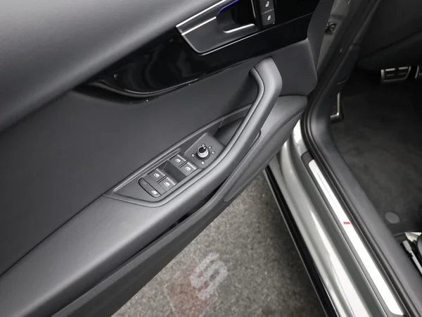 AUDI A4 Avant (2024) — foto 7 van 24