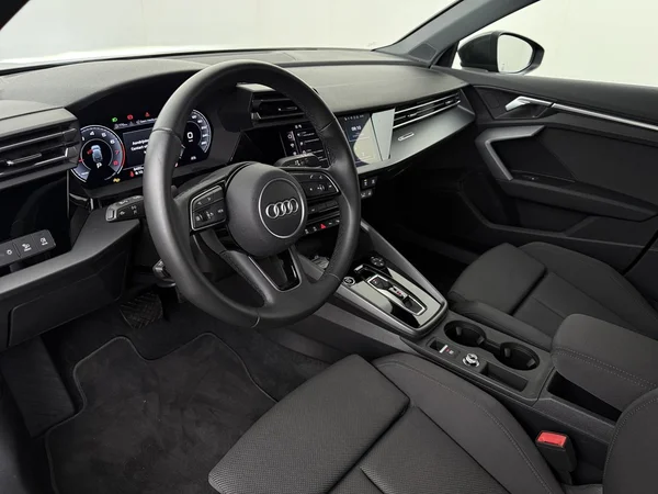 AUDI A3 Sportback (2025) — foto 15 van 18