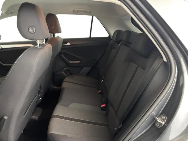 VOLKSWAGEN T-Roc (2022) — foto 8 van 29