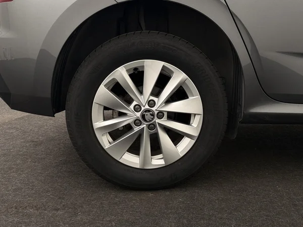 SKODA Kamiq (2025) — foto 12 van 18