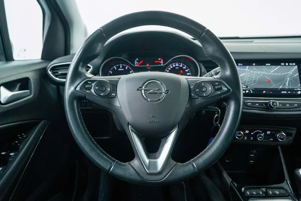 Opel Crossland (2021) — foto 9 van 80