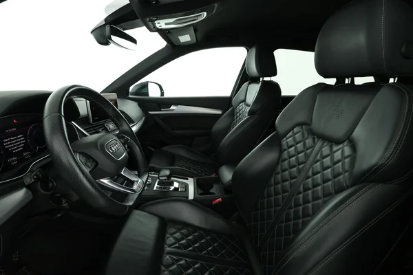 Audi Q5 (2020) — foto 16 van 16