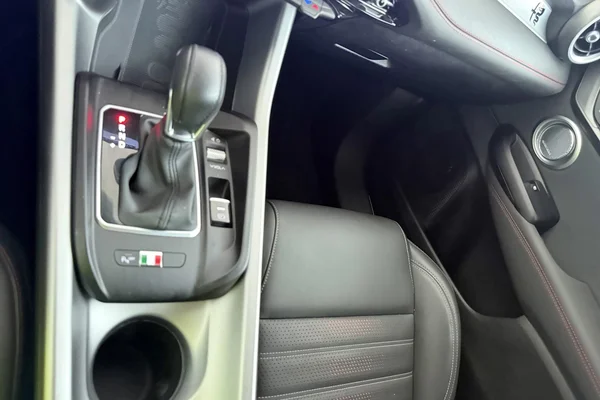 Alfa Romeo Tonale (2024) — foto 4 van 32