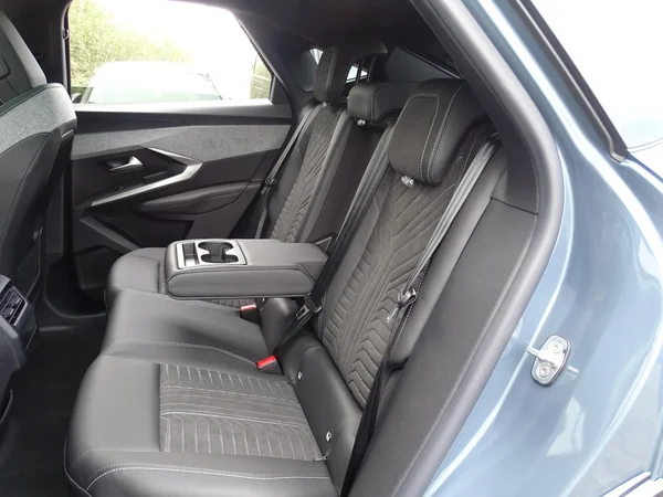 Peugeot e-3008 (2026) — foto 8 van 25
