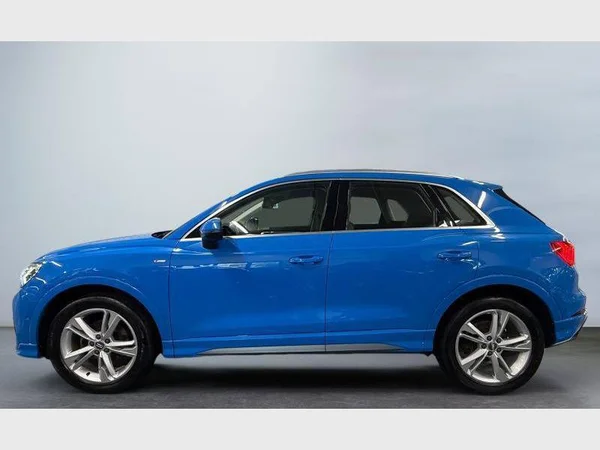 Audi Q3 (2019) — foto 23 van 28