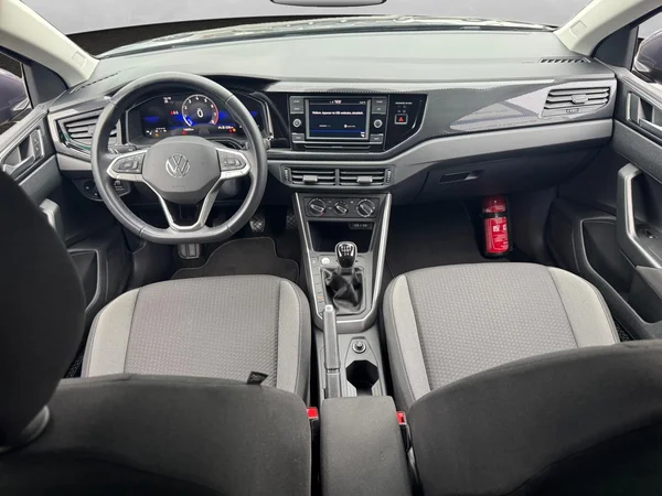 VOLKSWAGEN Taigo (2024) — foto 6 van 15