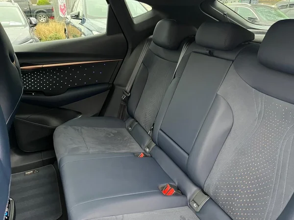 CUPRA Tavascan (2025) — foto 6 van 17