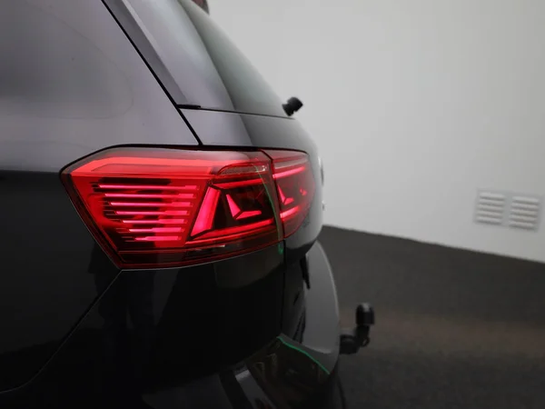 Volkswagen Passat (2022) — foto 41 van 48