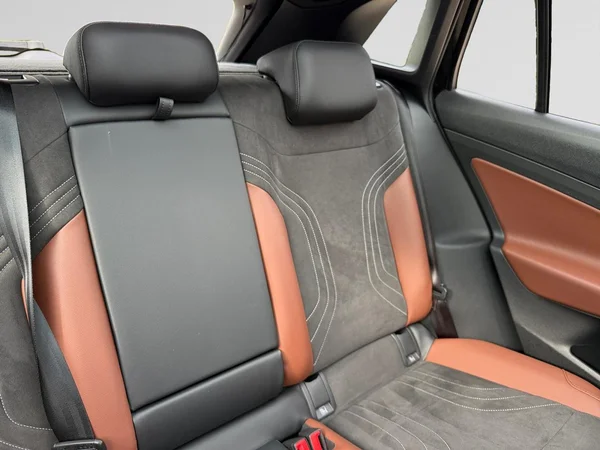 VOLKSWAGEN ID.4 (2023) — foto 11 van 23