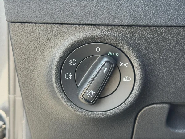 SKODA Karoq (2025) — foto 2 van 21
