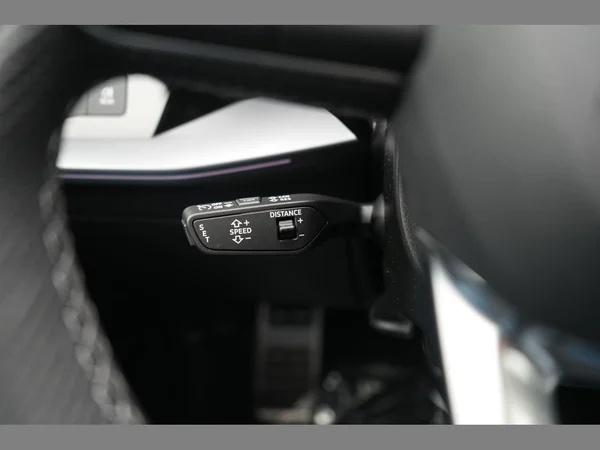 AUDI A3 Sportback PHEV (2025) — foto 16 van 35
