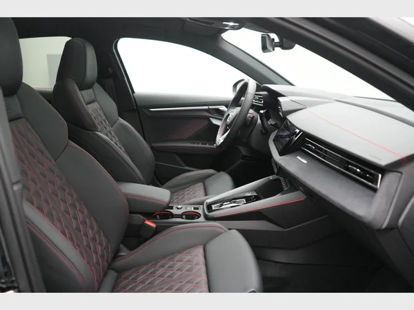 AUDI A3 Sedan (2025) — foto 32 van 33