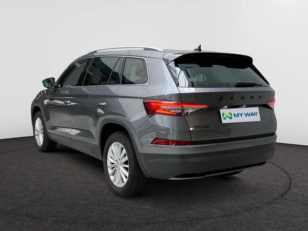 SKODA Kodiaq (2024) — foto 9 van 16