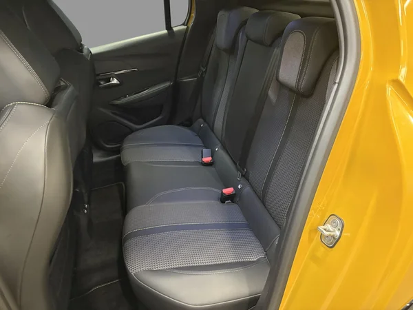 Peugeot 208 (2021) — foto 9 van 20