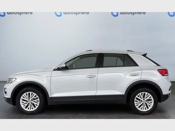 Volkswagen T-Roc (2018) — foto 10 van 15