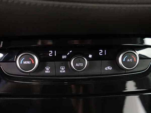 OPEL Grandland X (2018) — foto 18 van 30