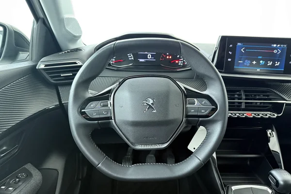 Peugeot 208 (2023) — foto 2 van 18