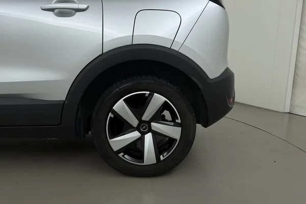 Opel Crossland (2022) — foto 15 van 18