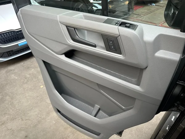 VOLKSWAGEN Crafter 35 Fourgon Mwb HR Dsl (2026) — foto 6 van 20