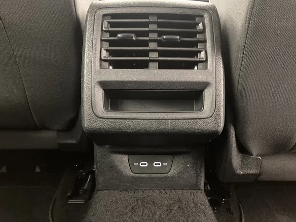 VOLKSWAGEN Golf Variant VIII (2021) — foto 10 van 36