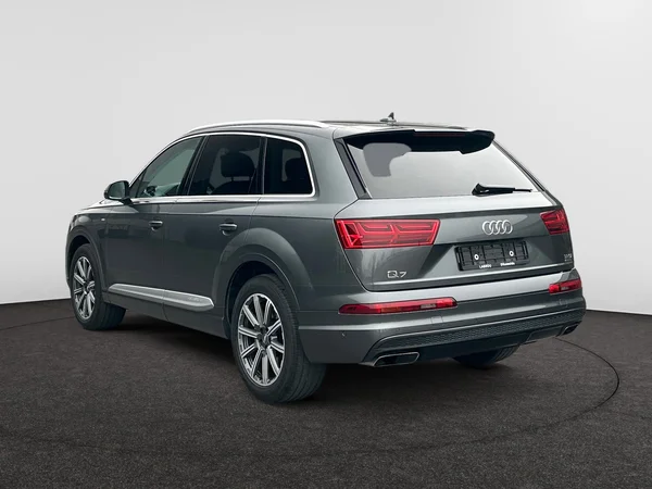 AUDI Q7 (2016) — foto 18 van 24