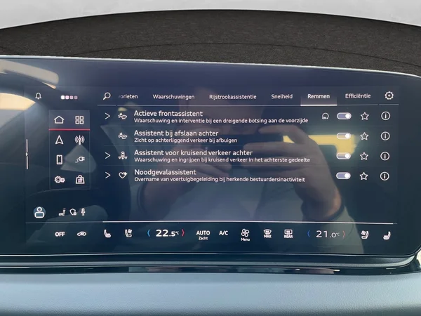 AUDI A6 Avant e-tron (2025) — foto 21 van 22