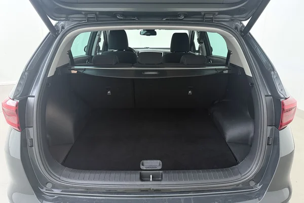Kia Sportage (2021) — foto 16 van 20