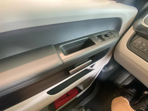 VOLKSWAGEN ID.Buzz Lwb (2026) — foto 7 van 24
