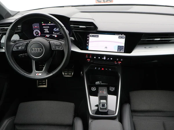 AUDI A3 Sportback (2024) — foto 3 van 23