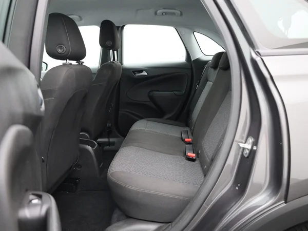 Opel Crossland (2022) — foto 6 van 37