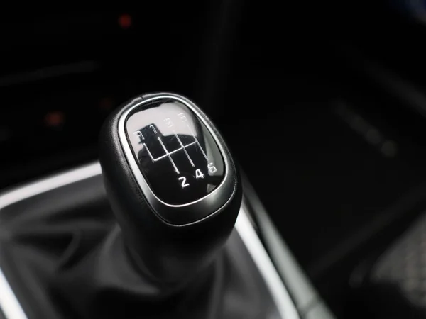 Kia cee'd (2023) — foto 18 van 41
