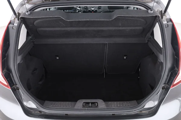 Ford Fiesta (2015) — foto 8 van 16