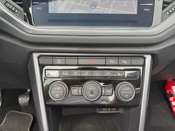 VOLKSWAGEN T-Roc Cabriolet (2021) — foto 7 van 24