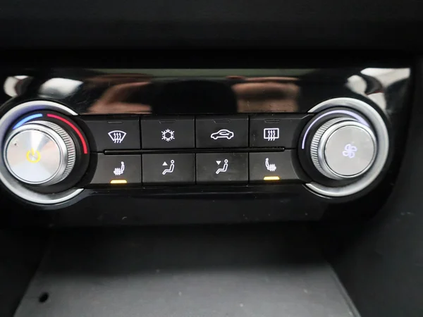MG ZS EV (2021) — foto 13 van 44