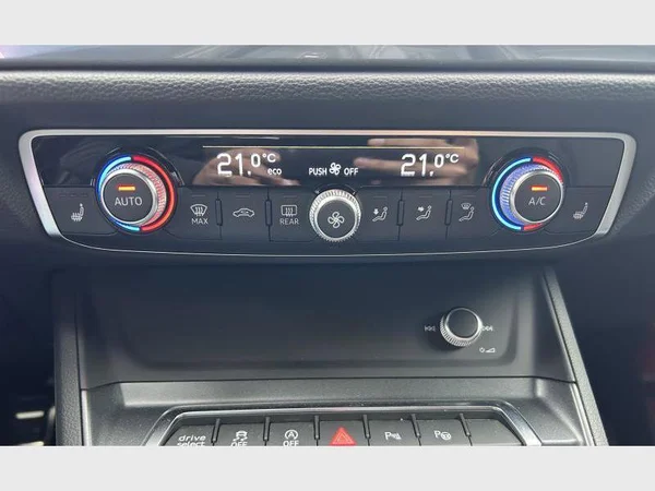 Audi Q3 Sportback (2023) — foto 11 van 37