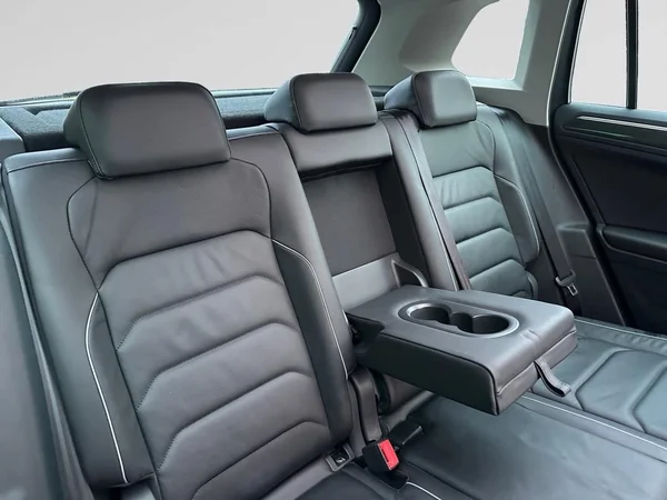VOLKSWAGEN Tiguan (2019) — foto 10 van 21