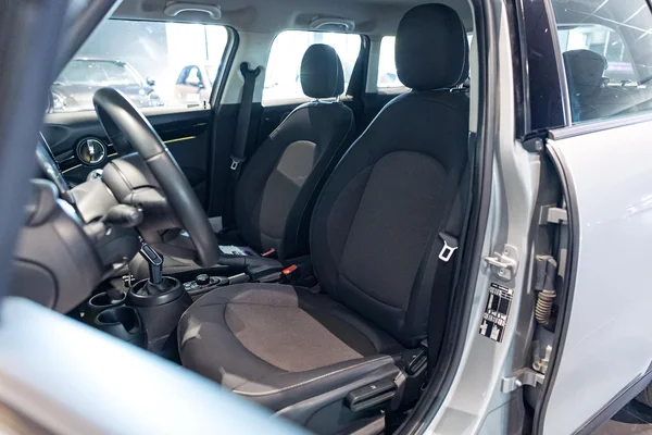 MINI Cooper (2024) — foto 16 van 35