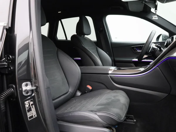 Mercedes-Benz GLC (2025) — foto 33 van 51