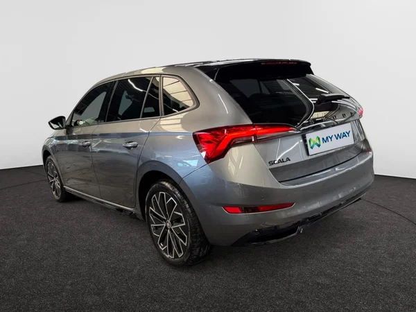 SKODA Scala (2024) — foto 18 van 24