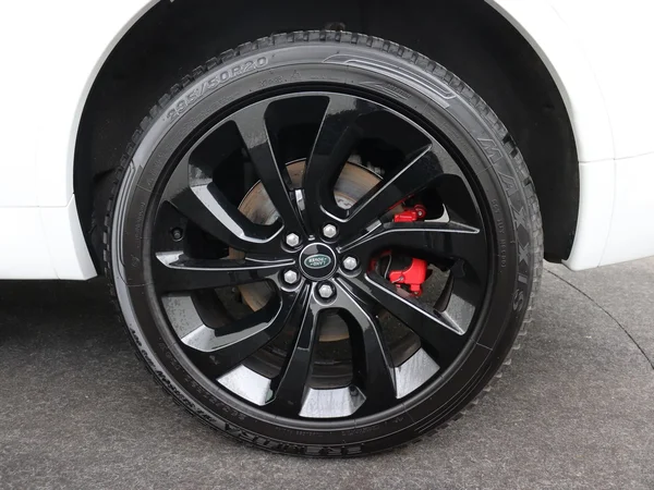 Land Rover Discovery Sport (2023) — foto 7 van 30