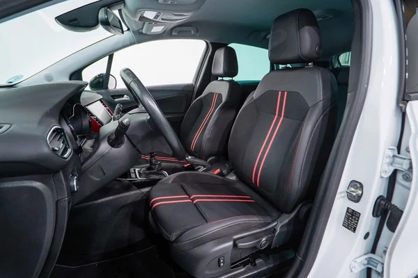 Opel Crossland (2021) — foto 4 van 64