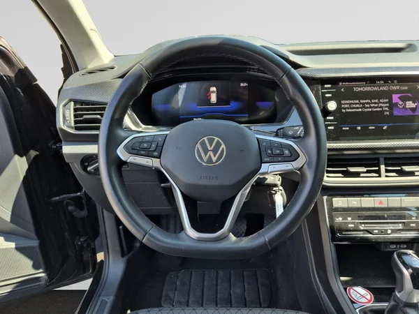 VOLKSWAGEN T-Cross (2024) — foto 4 van 24