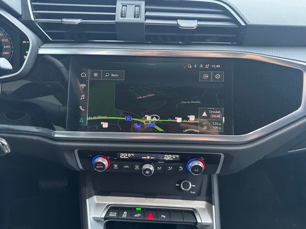 AUDI Q3 PHEV (2024) — foto 2 van 11