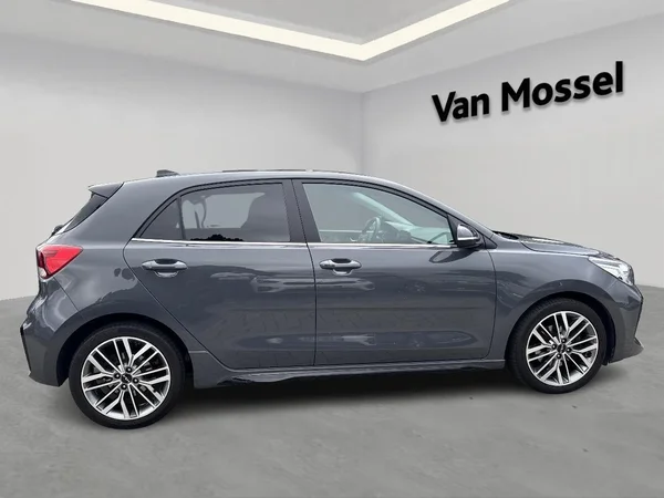 Kia Rio (2023) — foto 15 van 19