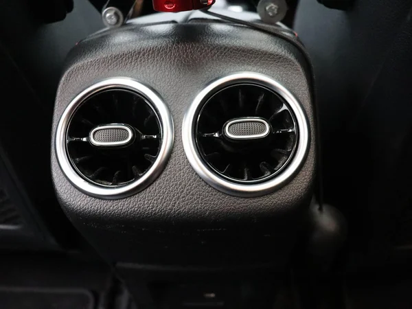Mercedes-Benz CLA (2022) — foto 17 van 26