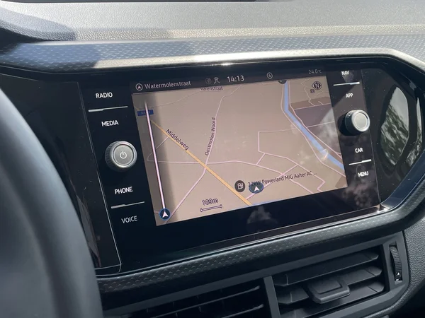 VOLKSWAGEN T-Cross (2023) — foto 6 van 20