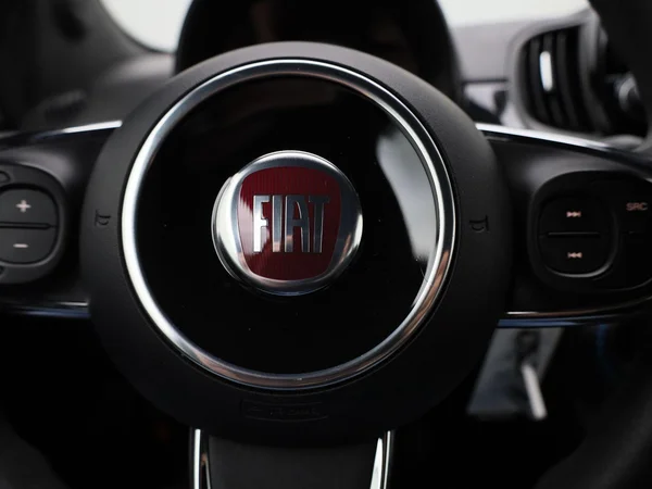 Fiat 500 (2021) — foto 16 van 33