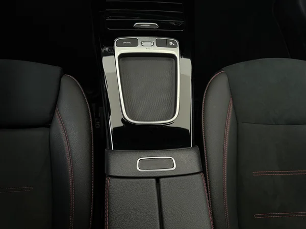 MERCEDES CLA 250 (2023) — foto 21 van 34
