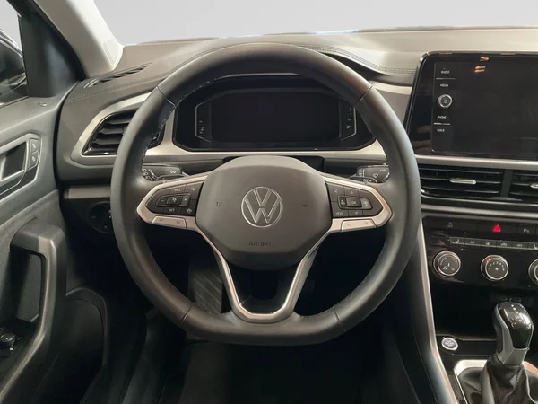 VOLKSWAGEN T-Roc (2025) — foto 5 van 24