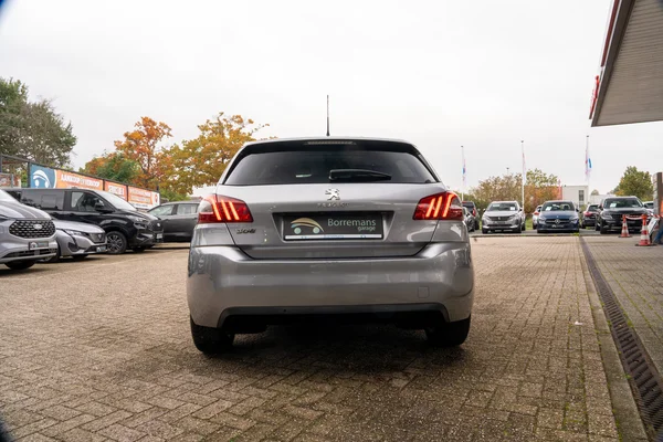 Peugeot 308 (2021) — foto 35 van 64